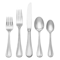 Reed & Barton RB112-5921 Chestnut Hill 9 1/2" 18/10 Stainless Steel Extra Heavy Weight Dinner Knife - 12/Pack